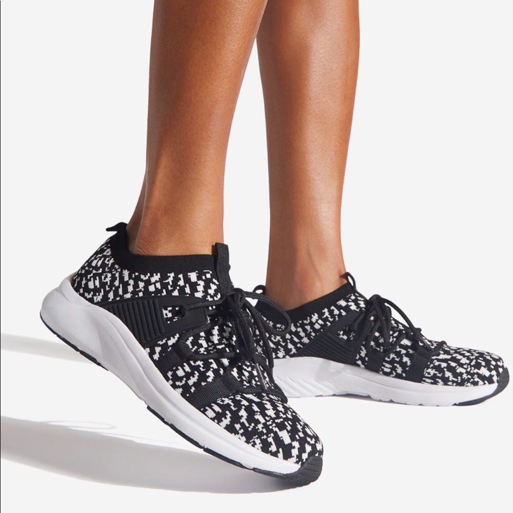 Tatjana Knit Fast Sneaker